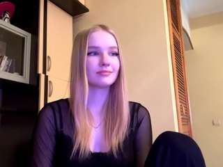 Live webcam model kristaprehn on Soda Cams