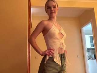 Live webcam model kristaprehn on Soda Cams