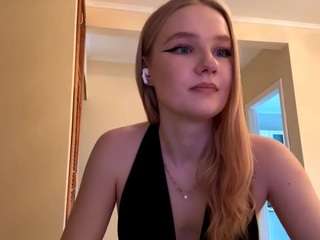 Live webcam model kristaprehn on Soda Cams