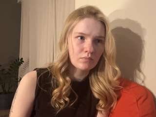 kristaprehn's CamSoda show and profile