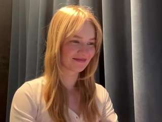 Kristie live webcam show