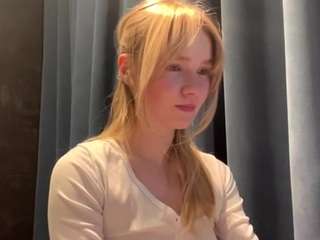Kristie live webcam show