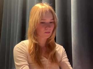 Kristie live webcam show