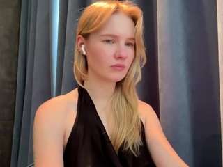 Kristie live webcam show