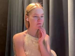 Kristie live webcam show