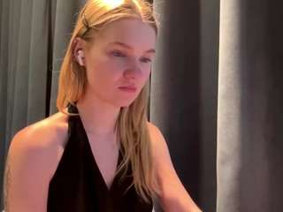 Kristie live webcam show