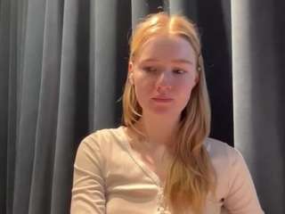 Kristie live webcam show