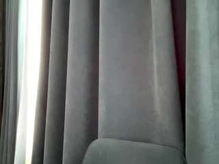Kristie live cam — ass bouncing, solo, natural