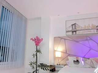 michelle-delacour webcam