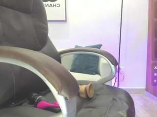 le modèle samantha-evanss est en webcam porno dans un show sur le site camsoda, il possède les tags suivants: ahegao,ass,twerk,toys,tease,tattoos,skinny,shaved pussy,sex toys,pussy,no smoking,no drinking,nature,naked,lush,lovense,asshole,black hair,blowjob,brown eyes