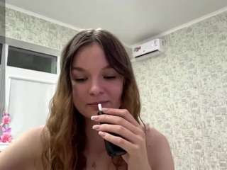 MillaSyphard live cam preview