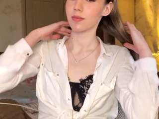 Live webcam model shantellpoppo on Soda Cams