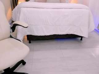 ANGIE-SMITHS live webcam show