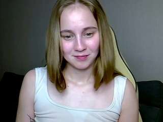 Live webcam model christimonterro on Soda Cams