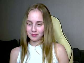 Live webcam model christimonterro on Soda Cams