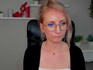 cinderellamoon Live Webcam on CamSoda