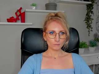 cinderellamoon live cam profile