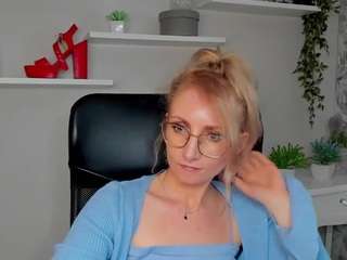 cinderellamoon live cam profile