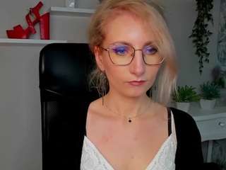 cinderellamoon live cam profile