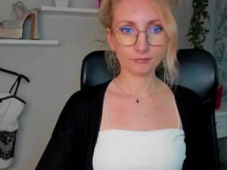 cinderellamoon live cam profile