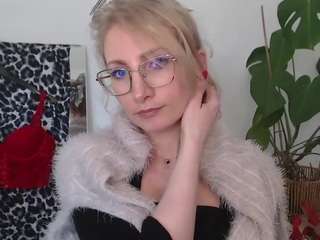 cinderellamoon webcam model