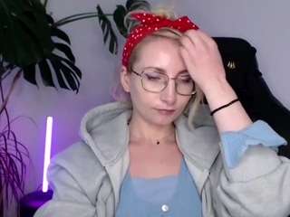 cinderellamoon Live Webcam on CamSoda