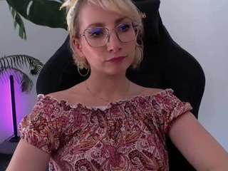cinderellamoon Live Webcam on CamSoda