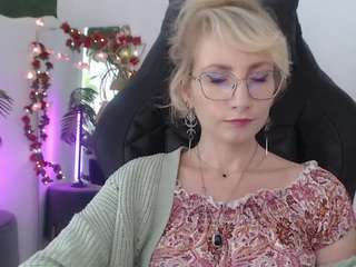 cinderellamoon Live Webcam on CamSoda