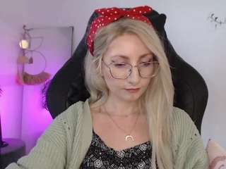 CinderellaMoon live cam preview