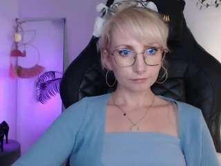 CinderellaMoon live cam preview
