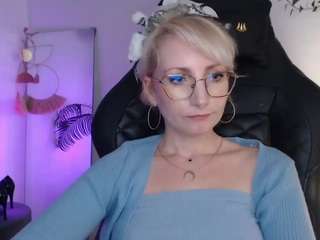 CinderellaMoon live cam preview
