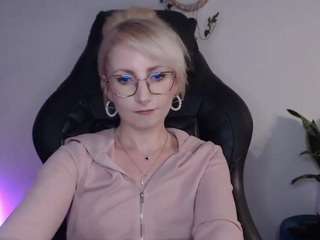 CinderellaMoon live cam preview