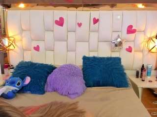 foxxydolce Live Webcam on CamSoda