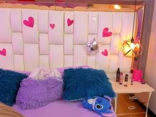 foxxydolce Live Webcam on CamSoda