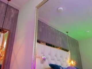 foxxydolce Live Webcam on CamSoda