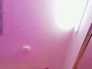 FoxxyDolce live cam