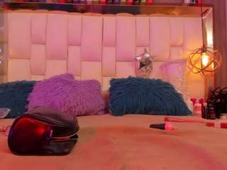 Foxxydolce's cam show statistics and live stream