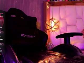 FoxxyDolce live cam preview