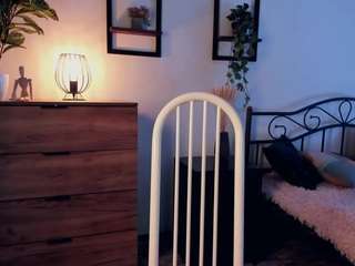 KimberlieWinningham live cam preview