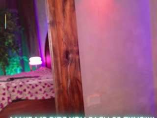 🩷LINSY ADAMS 🩷