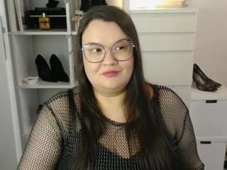 SweetHollyxo live webcam on Soda Cams