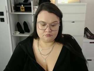 sweethollyxo Bi live webcam