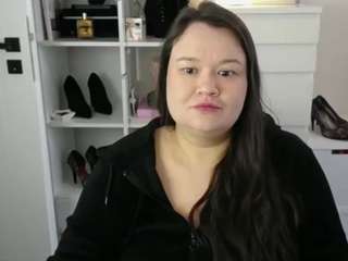 sweethollyxo live cam profile