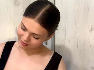 Live webcam model traciefruman on Soda Cams