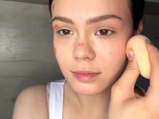 traciefruman's CamSoda show and profile