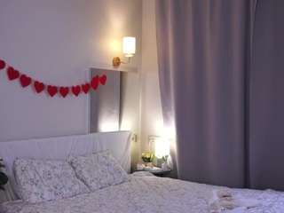 Live webcam model valeri-steel on Soda Cams