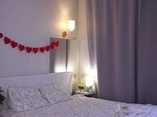 Live webcam model valeri-steel on Soda Cams