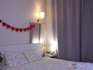 Live webcam model valeri-steel on Soda Cams