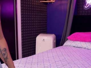 xxbunny and bullxx live webcam on Soda Cams