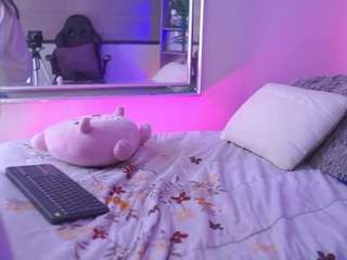 Live webcam model dakota-moon on Soda Cams